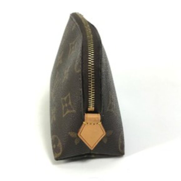 Louis Vuitton Monogram Canvas Cosmetic Pouch - Picture 3 of 16